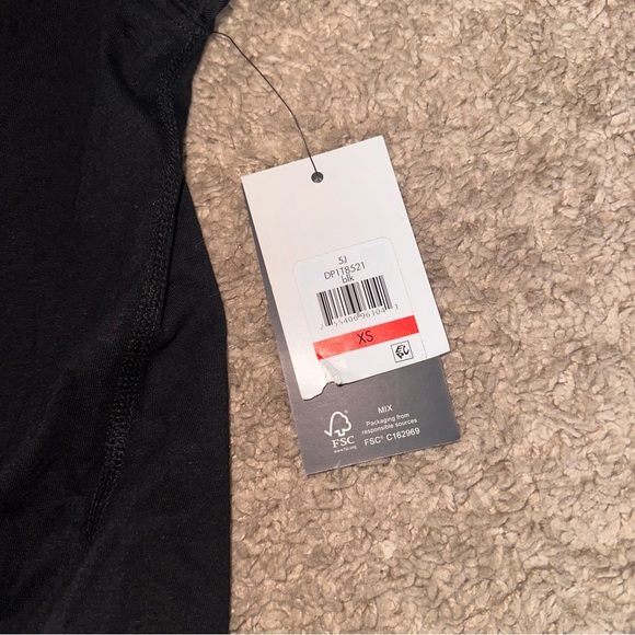 DKNY Workout Tee - Picture 2 of 2